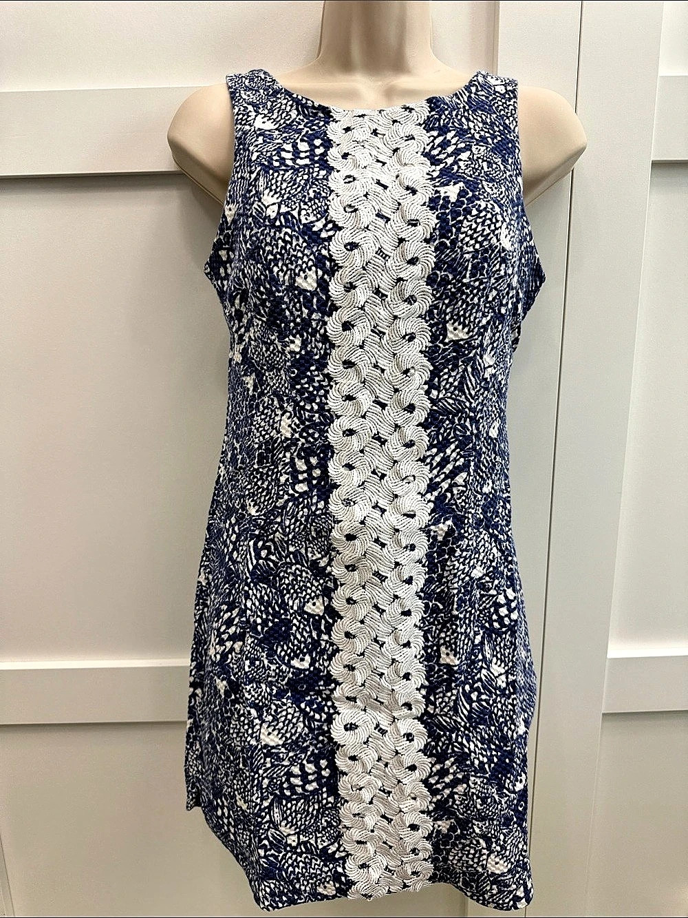 Lilly Pulitzer Blue & White Mini Dress Size 6 Like New